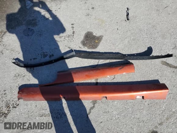 ✅ 2023 Dodge Charger SXT • VIN: 2C3CDXBG8PH533065 • Lot: 43248745. Listed on Copart with 24,106 mi. Free auction sales archive from the USA and detailed vehicle history report at DreamBid. Image 12.