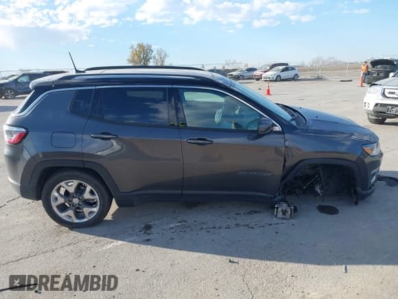 ✅ 2020 Jeep Compass Limited • VIN: 3C4NJDCB4LT146044 • Lot: 43608638. Wystawiony na IAAI z przebiegiem 57 648 mil. Bezpłatny archiwum sprzedaży aukcyjnych z USA i szczegółowy raport historii pojazdu na DreamBid. Zdjęcie 13.