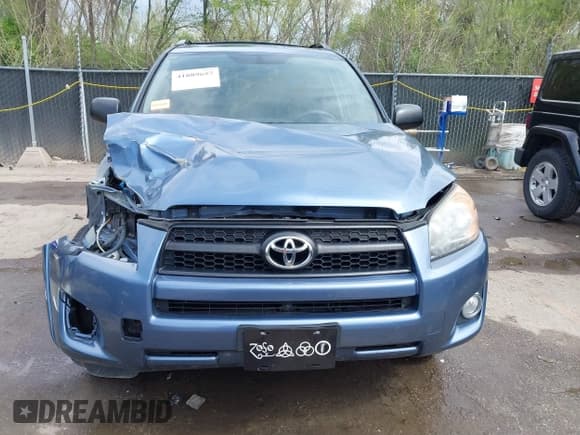 ✅ 2010 Toyota RAV4 Sport • VIN: JTMRF4DV9AD021572 • Lot: 41889657. Listed on IAAI with 150,878 mi. Free auction sales archive from the USA and detailed vehicle history report at DreamBid. Image 13.