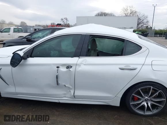 ✅ 2021 Genesis G70 Sport • VIN: KMTG24LA0MU067346 • Lot: 41722663. Listed on IAAI with 43,068 mi. Free auction sales archive from the USA and detailed vehicle history report at DreamBid. Image 14.