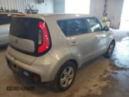 ✅ 2019 Kia Soul • VIN: KNDJN2A29K7687961 • Lot: 43136780. Wystawiony na IAAI z przebiegiem 61 249 mil. Bezpłatny archiwum sprzedaży aukcyjnych z USA i szczegółowy raport historii pojazdu na DreamBid. Zdjęcie 4.
