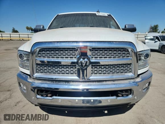 ✅ 2018 Ram 2500 Laramie • VIN: 3C6UR5NL2JG142720 • Lot: 62519285. Listed on Copart with 107,727 mi. Free auction sales archive from the USA and detailed vehicle history report at DreamBid. Image 5.