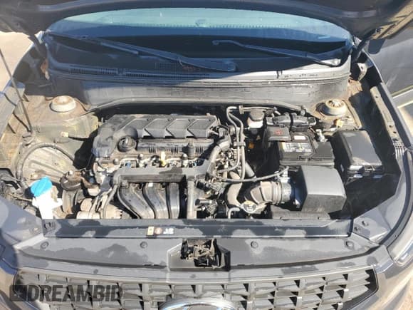 ✅ 2021 Hyundai Venue SEL • VIN: KMHRC8A35MU092142 • Lot: 57323545. Listed on Copart with 31,053 mi. Free auction sales archive from the USA and detailed vehicle history report at DreamBid. Image 12.