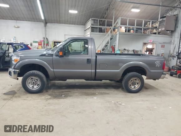 ✅ 2011 Ford F-250 XL • VIN: 1FTBF2B65BEB37316 • Lot: 43604289. Wystawiony na IAAI z przebiegiem 45 079 mil. Bezpłatny archiwum sprzedaży aukcyjnych z USA i szczegółowy raport historii pojazdu na DreamBid. Zdjęcie 14.