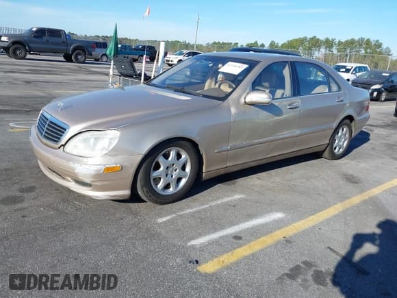 ✅ 2002 Mercedes-Benz S 500 • VIN: WDBNG75J02A290554 • Lot: 43768385. Listed on IAAI with 122,818 mi. Free auction sales archive from the USA and detailed vehicle history report at DreamBid. Image 2.