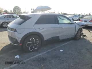 2023 Hyundai Ioniq 5 SE Standard Range z VIN KM8KM4AB9PU145704, wystawiony jako Copart lot #38784224 z przebiegiem Nie podano mil oraz . Historia ofert i sprzedaży dostępna na DreamBid. Obrazek 3.