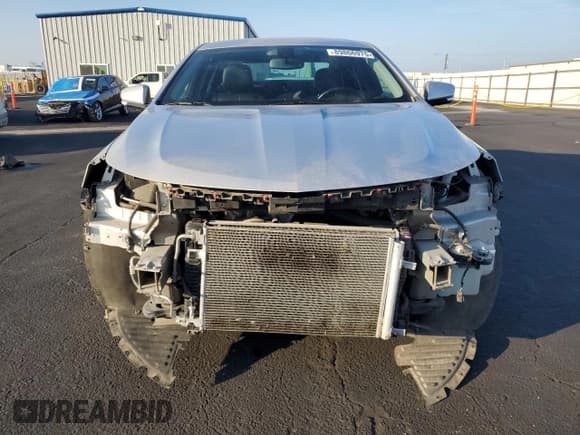 ✅ 2016 Chevrolet Impala LT • VIN: 2G1105SA9G9173936 • Lot: 89866975. Wystawiony na Copart z przebiegiem 120 401 mil. Bezpłatny archiwum sprzedaży aukcyjnych z USA i szczegółowy raport historii pojazdu na DreamBid. Zdjęcie 5.