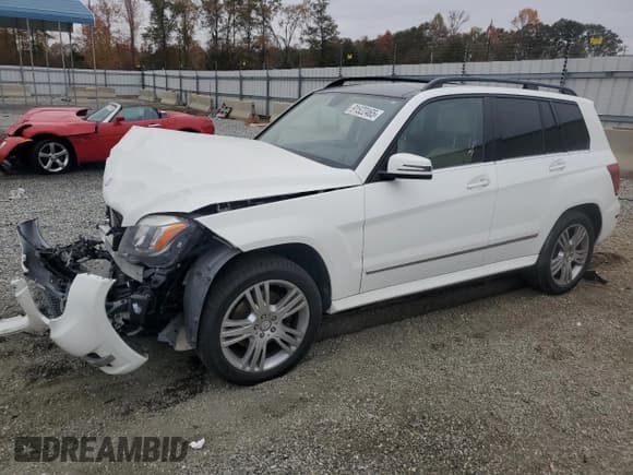 ✅ 2014 Mercedes-Benz GLK 350 • VIN: WDCGG5HB4EG321979 • Lot: 91522465. Listed on Copart with 74,129 mi. Free auction sales archive from the USA and detailed vehicle history report at DreamBid. Image 1.