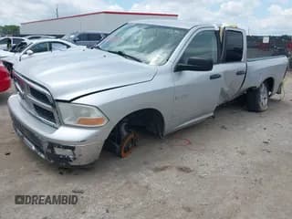 ✅ 2009 Dodge 1500 SLT • VIN: 1D3HB18P69S752847 • Lot: 42498535. Wystawiony na IAAI z przebiegiem 262 402 mil. Bezpłatny archiwum sprzedaży aukcyjnych z USA i szczegółowy raport historii pojazdu na DreamBid. Zdjęcie 2.