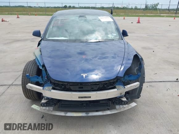 ✅ 2022 Tesla Model 3 Long Range • VIN: 5YJ3E1EB2NF246443 • Lot: 42179219. Wystawiony na IAAI z przebiegiem Nie podano. Bezpłatny archiwum sprzedaży aukcyjnych z USA i szczegółowy raport historii pojazdu na DreamBid. Zdjęcie 10.