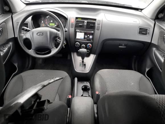 ✅ 2009 Hyundai Tucson GLS • VIN: KM8JM12B09U945433 • Lot: 82180344. Wystawiony na Copart z przebiegiem 169 097 mil mil. Skorzystaj z bezpłatnego archiwum sprzedaży aukcyjnych z USA i zobacz szczegółowy raport historii pojazdu na DreamBid. Zdjęcie 8.