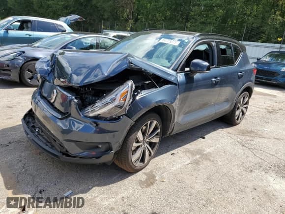 ✅ 2022 Volvo XC40 Twin Plus • VIN: YV4ED3UR9N2712682 • Lot: 64725075. Listed on Copart with Not provided. Free auction sales archive from the USA and detailed vehicle history report at DreamBid. Image 1.
