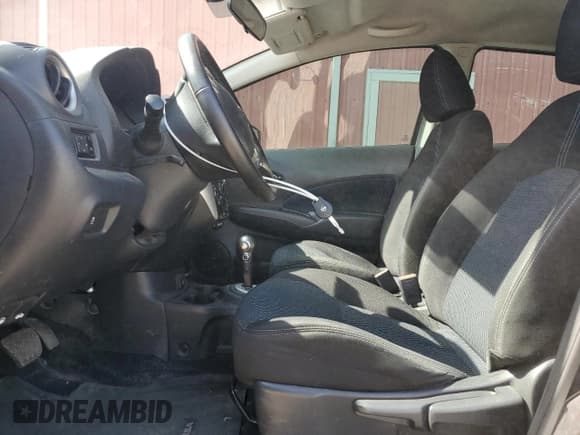 ✅ 2017 Nissan Note SV • VIN: 3N1CE2CP6HL380238 • Lot: 56742185. Listed on Copart with 131,391 mi. Free auction sales archive from the USA and detailed vehicle history report at DreamBid. Image 7.