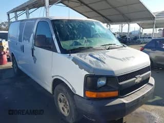 ✅ 2007 Chevrolet Express Cargo • VIN: 1GCFG15X871168653 • Лот: 43062562. Опубликован ранее на IAAI с пробегом 331 014 миль. Бесплатный доступ к архиву аукционных продаж из США и подробный отчёт об истории автомобиля на DreamBid. Изображение 1.