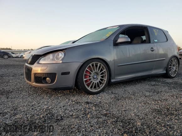 ✅ 2006 Volkswagen Golf GTI • VIN: WVWEV71K36W142722 • Lot: 77730514. Listed on Copart with 164,626 mi. Free auction sales archive from the USA and detailed vehicle history report at DreamBid. Image 1.
