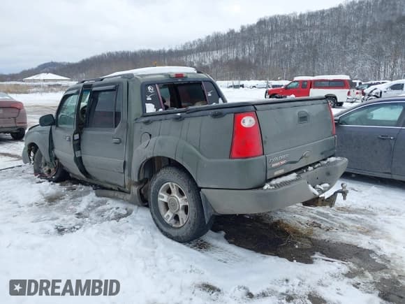 ✅ 2001 Ford Explorer Sport Trac • VIN: 1FMZU77E11UC98103 • Lot: 41311932. Wystawiony na IAAI z przebiegiem 196 408 mil. Bezpłatny archiwum sprzedaży aukcyjnych z USA i szczegółowy raport historii pojazdu na DreamBid. Zdjęcie 3.