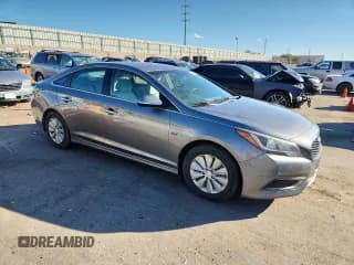 ✅ 2017 Hyundai Sonata SE • VIN: KMHE24L32HA071067 • Лот: 87176445. Опубликован ранее на Copart с пробегом 105 257 миль. Бесплатный доступ к архиву аукционных продаж из США и подробный отчёт об истории автомобиля на DreamBid. Изображение 4.