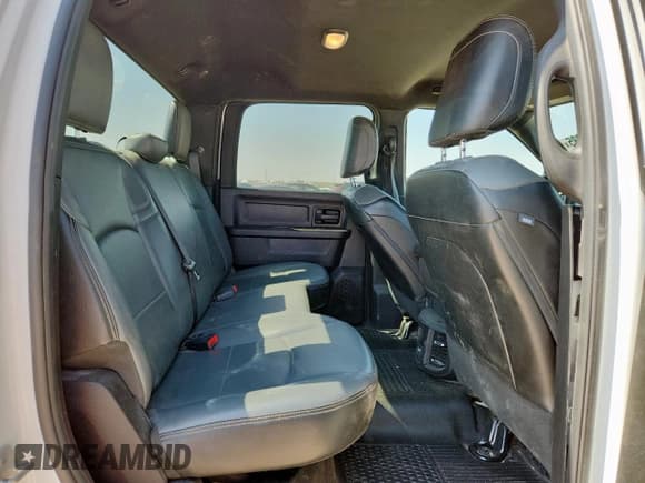 ✅ 2022 Ram 3500 Tradesman • VIN: 3C63R3GL1NG381694 • Лот: 61136935. Опубликован ранее на Copart с пробегом 88 857 миль. Бесплатный доступ к архиву аукционных продаж из США и подробный отчёт об истории автомобиля на DreamBid. Изображение 10.