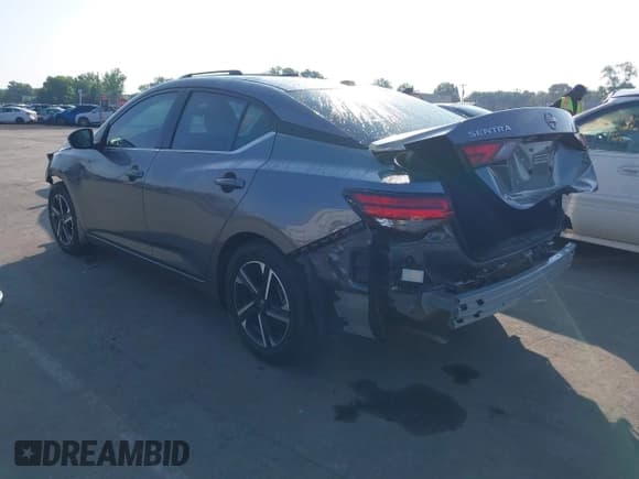 ✅ 2024 Nissan Sentra SV • VIN: 3N1AB8CV6RY326105 • Lot: 42436025. Listed on IAAI with 6,350 mi. Free auction sales archive from the USA and detailed vehicle history report at DreamBid. Image 3.