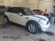 ✅ 2011 MINI Convertible S • VIN: WMWZP3C58BTX84485 • Лот: 61093475. Опубликован ранее на Copart с пробегом 136 979 миль. Бесплатный доступ к архиву аукционных продаж из США и подробный отчёт об истории автомобиля на DreamBid. Изображение 4.