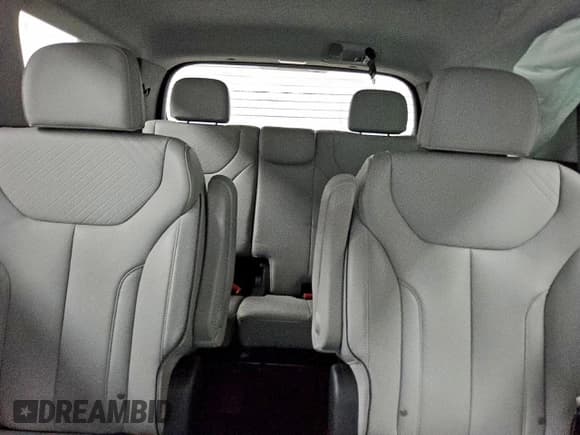 ✅ 2025 Hyundai Palisade SEL • VIN: KM8R2DGE2SU860645 • Lot: 90915145. Listed on Copart with 26,000 mi. Free auction sales archive from the USA and detailed vehicle history report at DreamBid. Image 10.