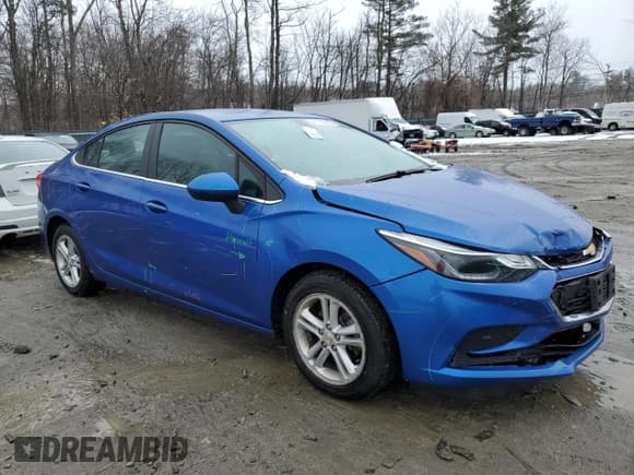 ✅ 2017 Chevrolet Cruze LT • VIN: 3G1BE5SM9HS568364 • Lot: 41152353. Listed on Copart with 66,109 mi. Free auction sales archive from the USA and detailed vehicle history report at DreamBid. Image 4.