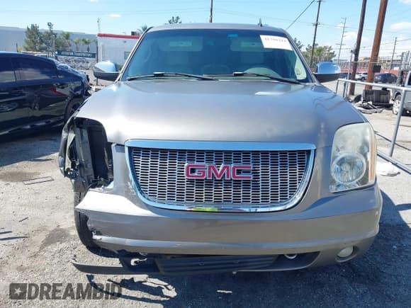 ✅ 2008 GMC Yukon XL SLT 4SB • VIN: 1GKFC160X8R172529 • Lot: 41756244. Wystawiony na IAAI z przebiegiem 148 219 mil. Bezpłatny archiwum sprzedaży aukcyjnych z USA i szczegółowy raport historii pojazdu na DreamBid. Zdjęcie 12.