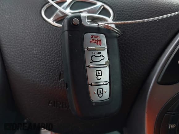 ✅ 2013 Hyundai Elantra • VIN: KMHD35LE6DU094716 • Лот: 42773507. Опубликован ранее на IAAI с пробегом 233 342 миль. Бесплатный доступ к архиву аукционных продаж из США и подробный отчёт об истории автомобиля на DreamBid. Изображение 11.