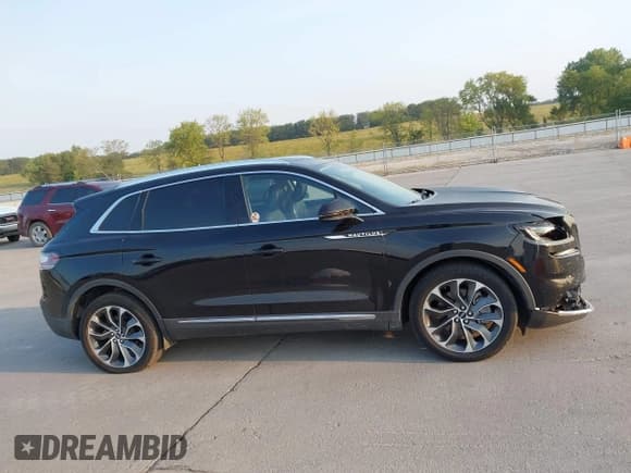 ✅ 2021 Lincoln Nautilus Reserve • VIN: 2LMPJ6K93MBL12232 • Lot: 43187665. Listed on IAAI with 81,070 mi. Free auction sales archive from the USA and detailed vehicle history report at DreamBid. Image 14.