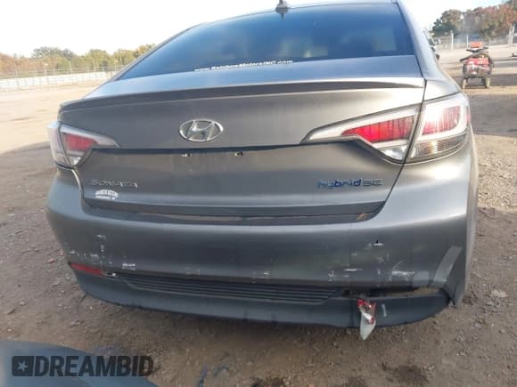 ✅ 2017 Hyundai Sonata SE • VIN: KMHE24L19HA060419 • Лот: 43526339. Опубликован ранее на IAAI с пробегом 120 983 миль. Бесплатный доступ к архиву аукционных продаж из США и подробный отчёт об истории автомобиля на DreamBid. Изображение 16.