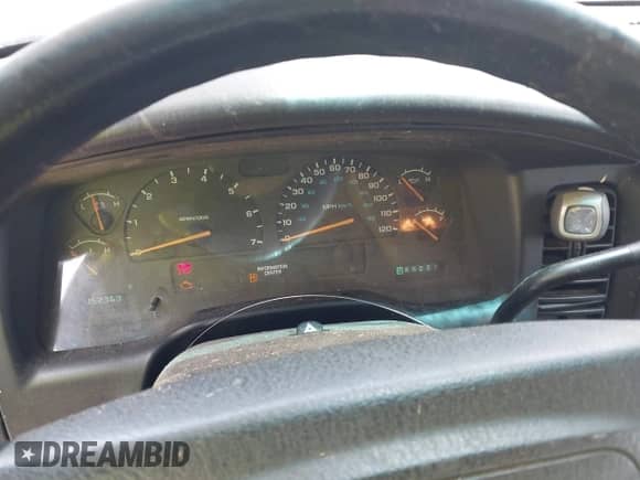 2001 Dodge Dakota Sport z VIN 1B7GG26N11S149189, wystawiony jako IAAI lot #42435137 z przebiegiem 152 363 mil mil oraz . Historia ofert i sprzedaży dostępna na DreamBid. Obrazek 7.