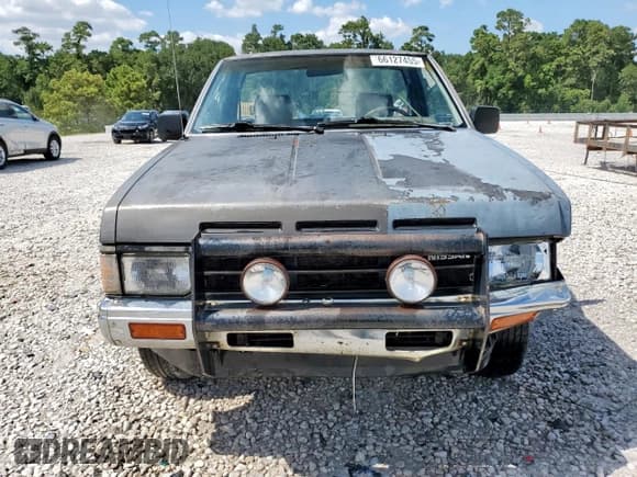 ✅ 1989 Nissan Hardbody • VIN: 1N6ND11S5KC407326 • Lot: 66127455. Wystawiony na Copart z przebiegiem 100 227 mil. Bezpłatny archiwum sprzedaży aukcyjnych z USA i szczegółowy raport historii pojazdu na DreamBid. Zdjęcie 5.