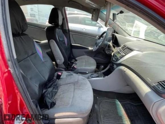 ✅ 2013 Hyundai Accent GLS • VIN: KMHCT4AEXDU356150 • Lot: 79782444. Wystawiony na Copart z przebiegiem 144 114 mil. Bezpłatny archiwum sprzedaży aukcyjnych z USA i szczegółowy raport historii pojazdu na DreamBid. Zdjęcie 5.