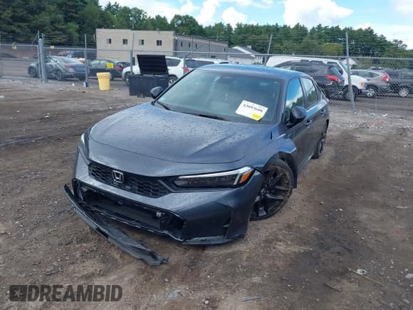 ✅ 2025 Honda Civic Sport • VIN: 2HGFE2F59SH581931 • Лот: 43093608. Опубликован ранее на IAAI с пробегом 9 978 миль. Бесплатный доступ к архиву аукционных продаж из США и подробный отчёт об истории автомобиля на DreamBid. Изображение 18.