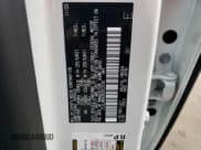 ✅ 2024 Lexus RX 450h+ Luxury • VIN: JTJCJMGA3R2013100 • Lot: 78527394. Wystawiony na Copart z przebiegiem 8 393 mil. Bezpłatny archiwum sprzedaży aukcyjnych z USA i szczegółowy raport historii pojazdu na DreamBid. Zdjęcie 14.