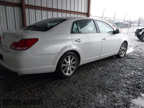 ✅ 2006 Toyota Avalon XLS • VIN: 4T1BK36B96U122964 • Лот: 43801289. Опубликован ранее на IAAI с пробегом 262 084 миль. Бесплатный доступ к архиву аукционных продаж из США и подробный отчёт об истории автомобиля на DreamBid. Изображение 4.