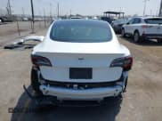 ✅ 2023 Tesla Model 3 • VIN: 5YJ3E1EA9PF499043 • Lot: 42996717. Wystawiony na IAAI z przebiegiem 19 981 mil. Bezpłatny archiwum sprzedaży aukcyjnych z USA i szczegółowy raport historii pojazdu na DreamBid. Zdjęcie 17.