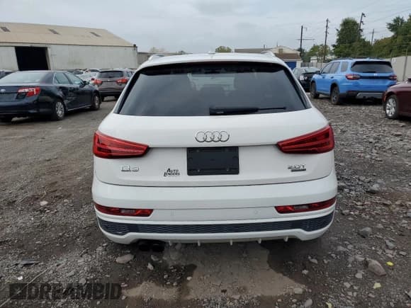 ✅ 2017 Audi Q3 Prestige • VIN: WA1GCCFS5HR003381 • Lot: 81591535. Listed on Copart with 72,615 mi. Free auction sales archive from the USA and detailed vehicle history report at DreamBid. Image 6.