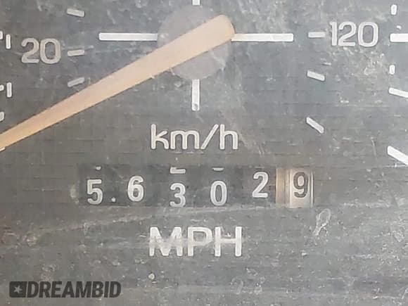 ✅ 1982 Ford F-350 • VIN: 1FDJF37G3CRA15336 • Lot: 40820816. Wystawiony na IAAI z przebiegiem 56 302 mil. Bezpłatny archiwum sprzedaży aukcyjnych z USA i szczegółowy raport historii pojazdu na DreamBid. Zdjęcie 15.