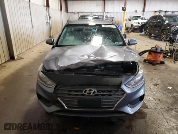 ✅ 2018 Hyundai Accent SE • VIN: 3KPC24A37JE033464 • Lot: 92065825. Wystawiony na Copart z przebiegiem 97 601 mil. Bezpłatny archiwum sprzedaży aukcyjnych z USA i szczegółowy raport historii pojazdu na DreamBid. Zdjęcie 5.