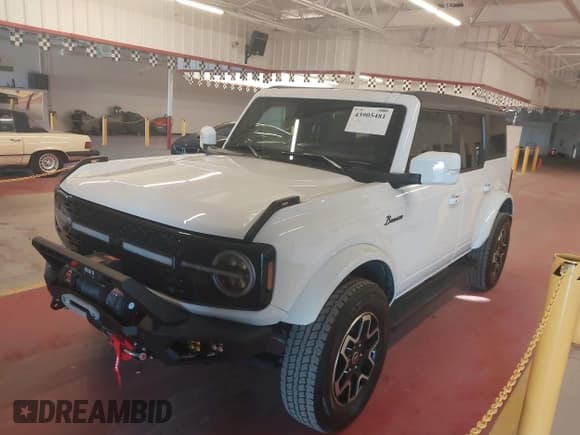 ✅ 2024 Ford Bronco Outer Banks • VIN: 1FMDE8BH4RLB07869 • Лот: 43905481. Опубликован ранее на IAAI с пробегом 4 185 миль. Бесплатный доступ к архиву аукционных продаж из США и подробный отчёт об истории автомобиля на DreamBid. Изображение 19.