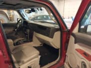 ✅ 2006 Jeep Commander Limited • VIN: 1J8HG58266C319288 • Лот: 42080158. Опубликован ранее на IAAI с пробегом 160 645 миль. Бесплатный доступ к архиву аукционных продаж из США и подробный отчёт об истории автомобиля на DreamBid. Изображение 5.