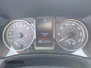 ✅ 2017 Toyota Tacoma SR5 • VIN: 3TMBZ5DN5HM009657 • Лот: 43549385. Опубликован ранее на IAAI с пробегом 398 162 миль. Бесплатный доступ к архиву аукционных продаж из США и подробный отчёт об истории автомобиля на DreamBid. Изображение 7.