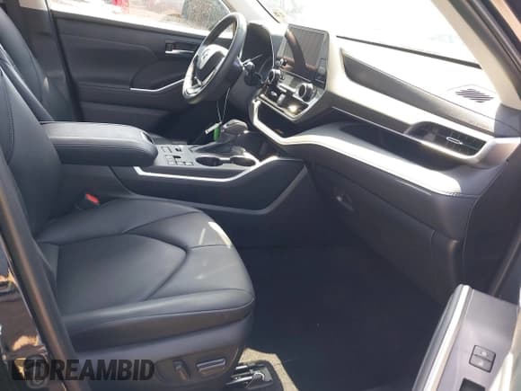 ✅ 2024 Toyota Highlander LE • VIN: 5TDKDRBH7RS540914 • Лот: 42552324. Опубликован ранее на IAAI с пробегом 20 487 миль. Бесплатный доступ к архиву аукционных продаж из США и подробный отчёт об истории автомобиля на DreamBid. Изображение 5.