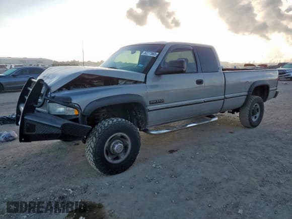 ✅ 1997 Dodge 2500 • VIN: 3B7KF23D1VM504434 • Lot: 82277865. Listed on Copart with 200,448 mi. Free auction sales archive from the USA and detailed vehicle history report at DreamBid. Image 1.