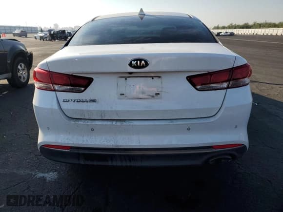 ✅ 2017 Kia Optima LX • VIN: 5XXGT4L32HG127846 • Lot: 90377605. Wystawiony na Copart z przebiegiem 154 126 mil. Bezpłatny archiwum sprzedaży aukcyjnych z USA i szczegółowy raport historii pojazdu na DreamBid. Zdjęcie 6.