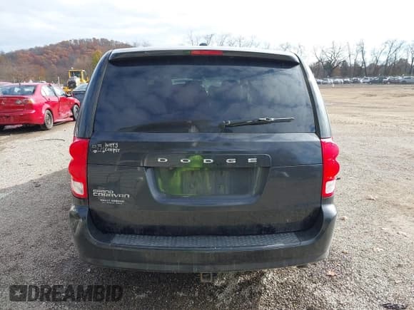 ✅ 2017 Dodge Grand Caravan SE • VIN: 2C4RDGBG4HR819285 • Lot: 43683330. Listed on IAAI with 301,081 mi. Free auction sales archive from the USA and detailed vehicle history report at DreamBid. Image 17.