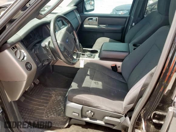 ✅ 2017 Ford Expedition Max XLT • VIN: 1FMJK1HT1HEA08072 • Lot: 62906435. Wystawiony na Copart z przebiegiem 151 680 mil. Bezpłatny archiwum sprzedaży aukcyjnych z USA i szczegółowy raport historii pojazdu na DreamBid. Zdjęcie 7.