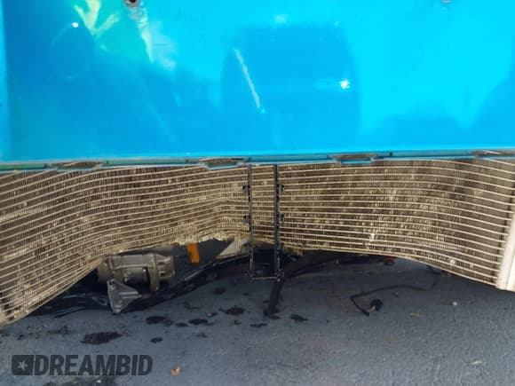 ✅ 2016 Ford Focus SE • VIN: 1FADP3F22GL314965 • Lot: 43073881. Wystawiony na IAAI z przebiegiem 126 844 mil. Bezpłatny archiwum sprzedaży aukcyjnych z USA i szczegółowy raport historii pojazdu na DreamBid. Zdjęcie 6.