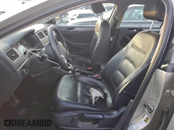 ✅ 2014 Volkswagen Jetta TDI • VIN: 3VWLL7AJ5EM244409 • Лот: 95619785. Опубликован ранее на Copart с пробегом 219 123 миль. Бесплатный доступ к архиву аукционных продаж из США и подробный отчёт об истории автомобиля на DreamBid. Изображение 7.